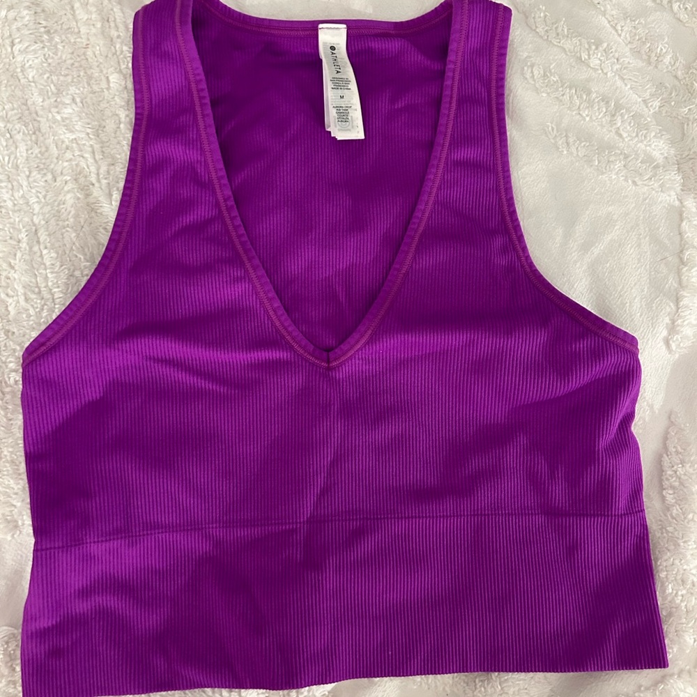 Athleta workout top, size M.